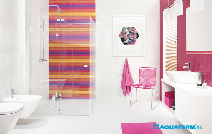 Sýta ružová / fialová / farebná kúpeľňa - Kúpeľňové štýly a dizajn 2016 - Aquaterm.sk